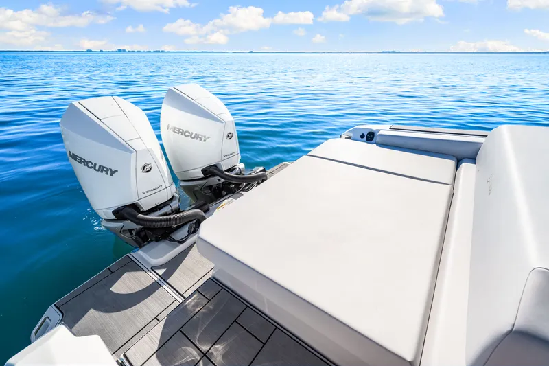 Slide: The Image of Aviara AV28 Outboard 2025 - 18