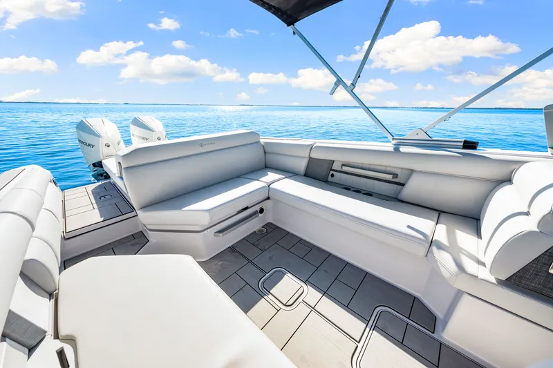 Slide: The Image of Aviara AV28 Outboard 2025 - 23