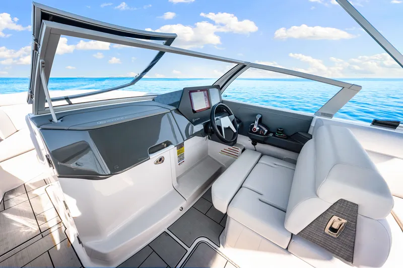 Slide: The Image of Aviara AV28 Outboard 2025 - 27