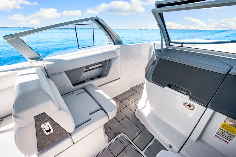 Slide: The Image of Aviara AV28 Outboard 2025 - 29