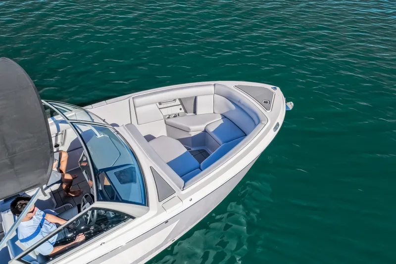 Slide: The Image of Aviara AV28 Outboard 2025 - 8