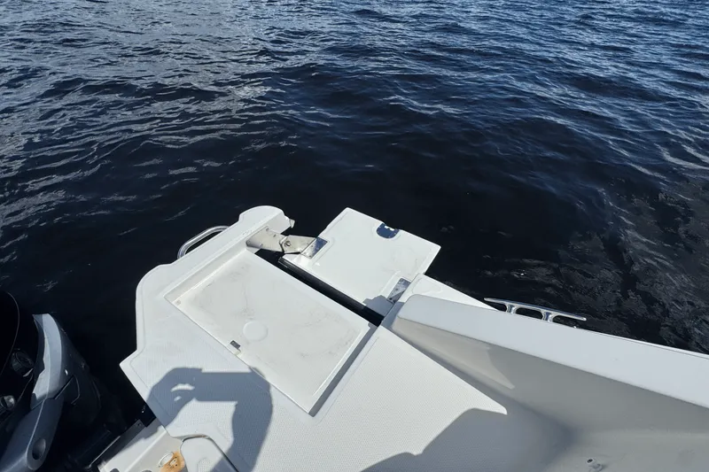 Slide: The Image of Sea Ray 310SLX OB 2022 - 10