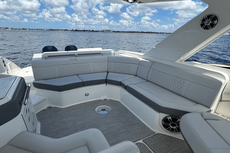Slide: The Image of Sea Ray 310SLX OB 2022 - 14