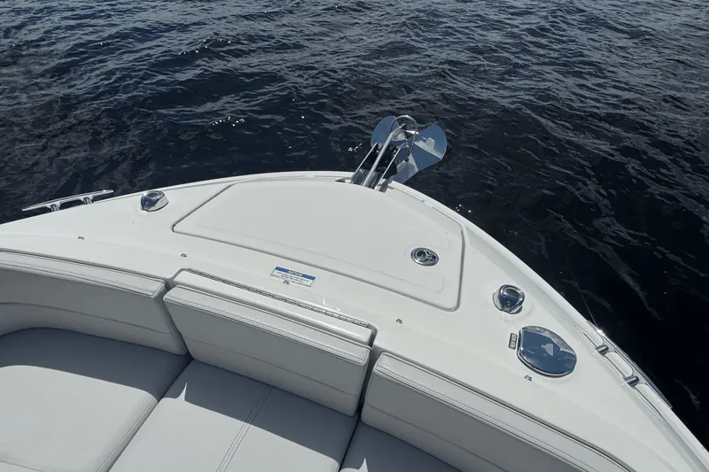 Slide: The Image of Sea Ray 310SLX OB 2022 - 26