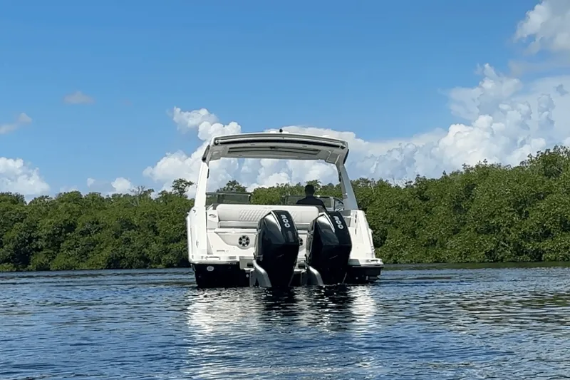 Slide: The Image of Sea Ray 310SLX OB 2022 - 3