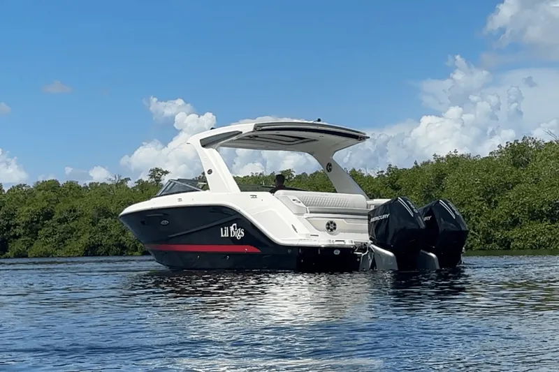 Slide: The Image of Sea Ray 310SLX OB 2022 - 4