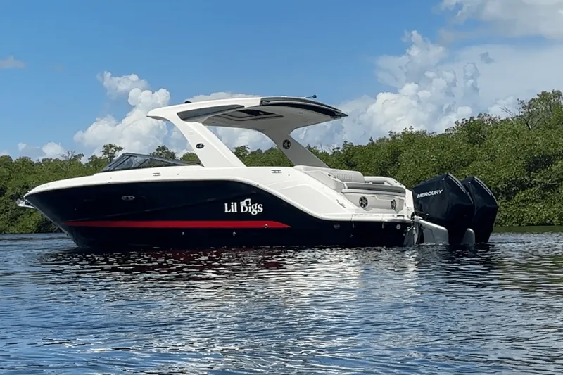 Slide: The Image of Sea Ray 310SLX OB 2022 - 5