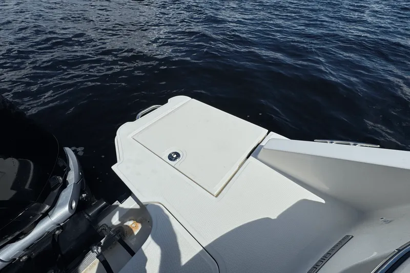 Slide: The Image of Sea Ray 310SLX OB 2022 - 9