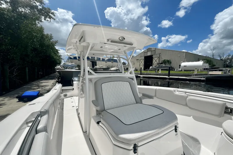 Slide: The Image of Sea Fox 288 COMMANDER 2023 - 14