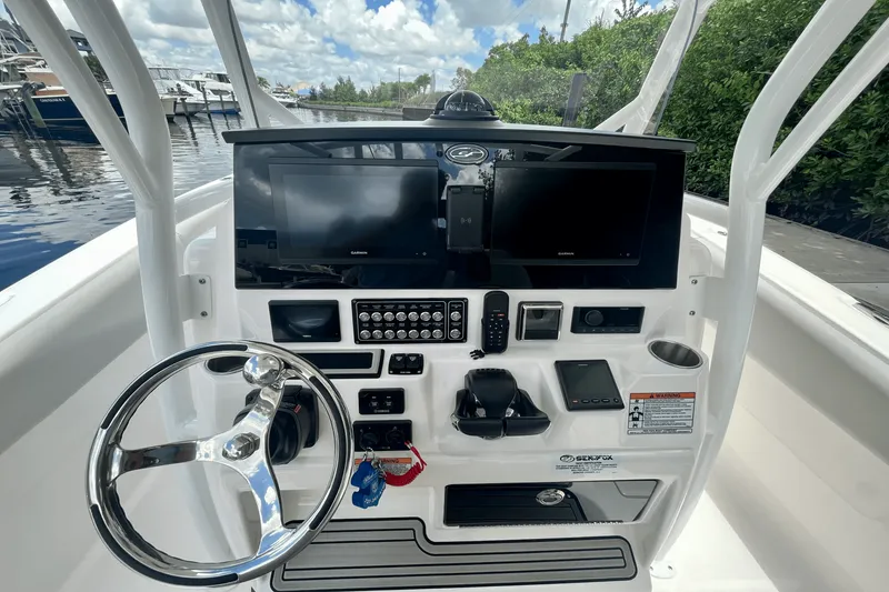 Slide: The Image of Sea Fox 288 COMMANDER 2023 - 2