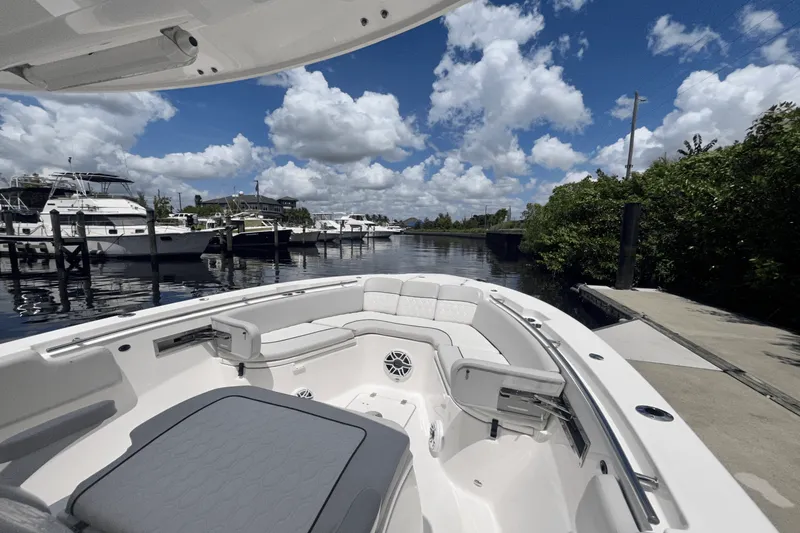 Slide: The Image of Sea Fox 288 COMMANDER 2023 - 9