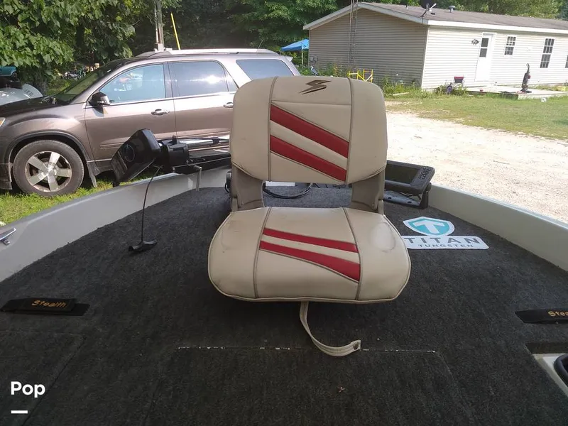 Slide: The Image of Fold Down Seats - 9193133