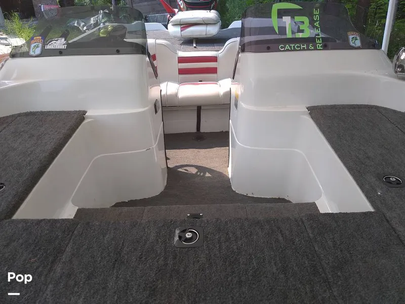 Slide: The Image of Carpet - Cockpit - 9193141