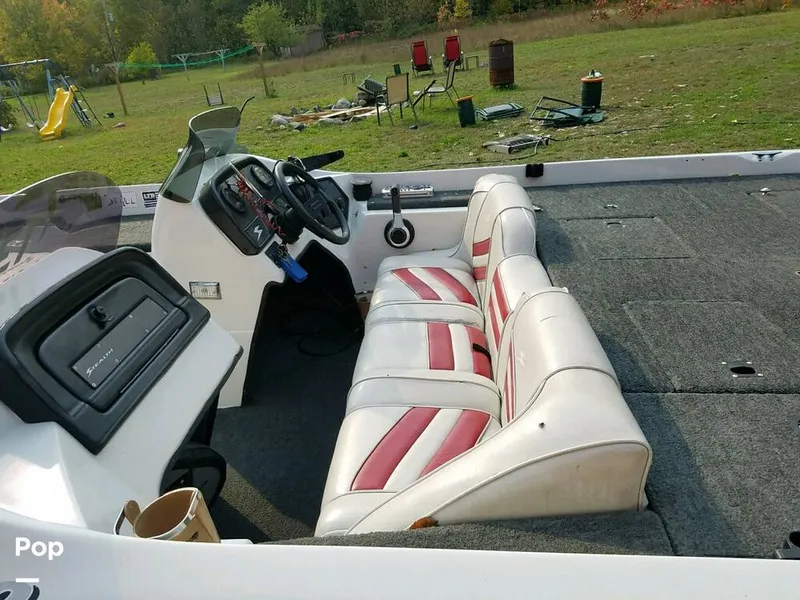 Slide: The Image of Bench Seat - 9176951