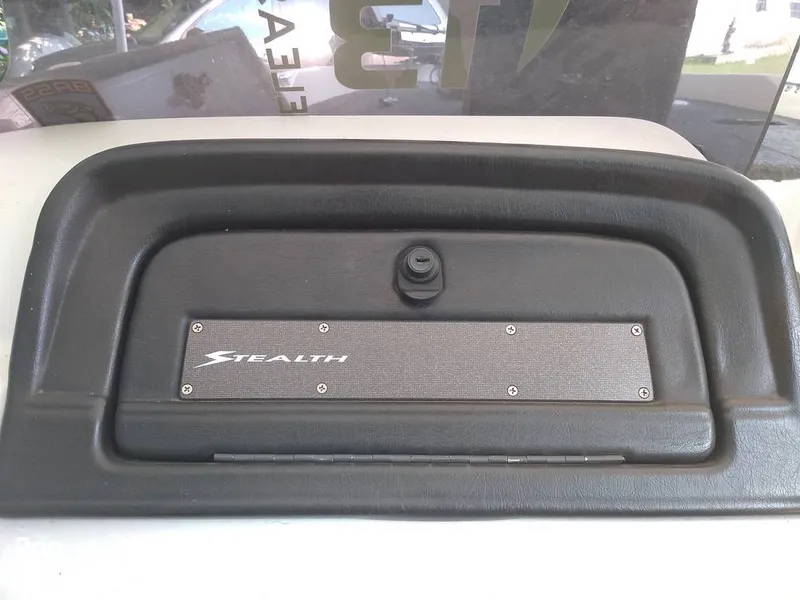 Slide: The Image of Glove Box - 9193122