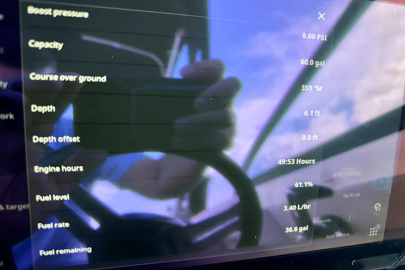 Slide: The Image of Sea Ray 270 SDX-OB 2024 - 22