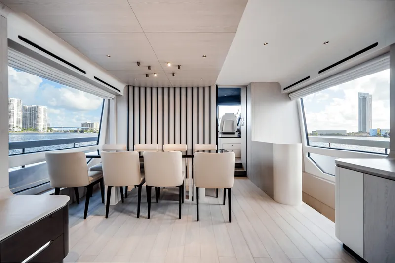 Slide: The Image of Azimut 78 FLY 2024 - 23