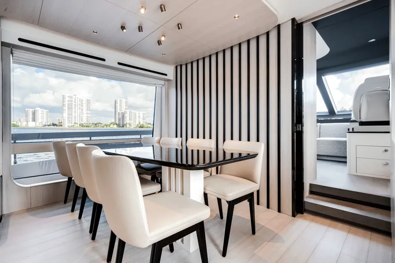 Slide: The Image of Azimut 78 FLY 2024 - 24