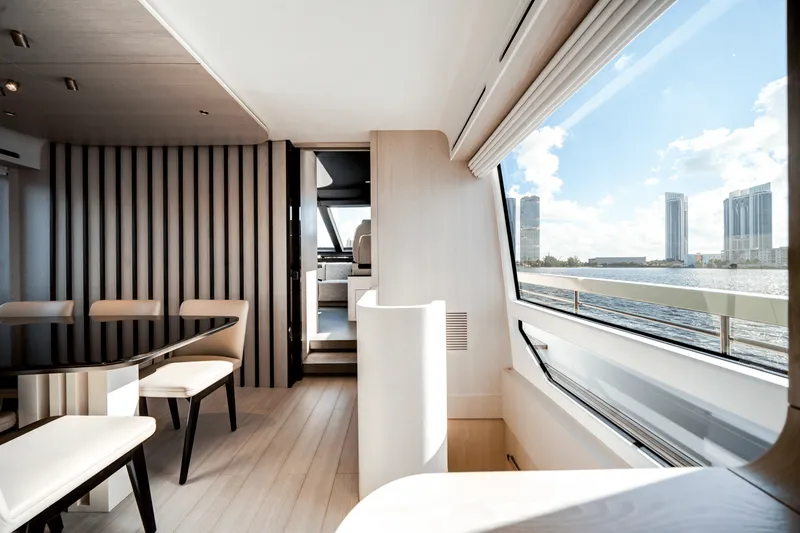 Slide: The Image of Azimut 78 FLY 2024 - 25