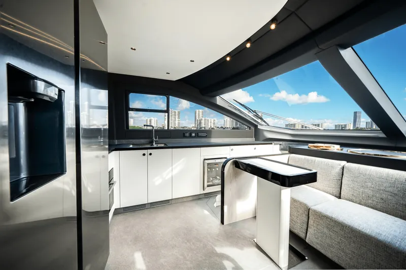 Slide: The Image of Azimut 78 FLY 2024 - 27