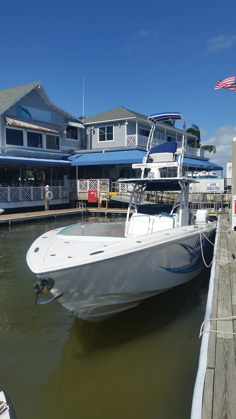Slide: The Image of Nortech 390 Sport Center Console 2016 - 21
