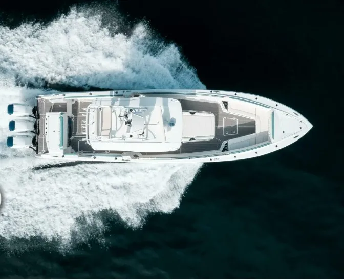 Slide: The Image of Nortech 390 Sport Center Console 2016 - 3