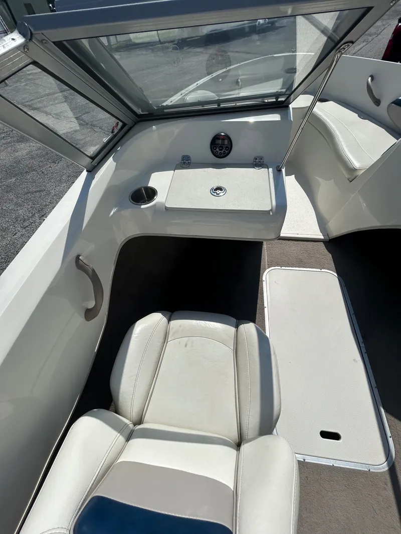 Slide: The Image of Stingray 195rx 2012 - 16