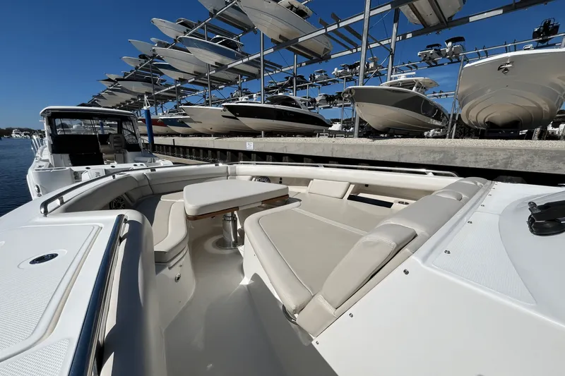 Slide: The Image of Boston Whaler 380 REALM 2023 - 18