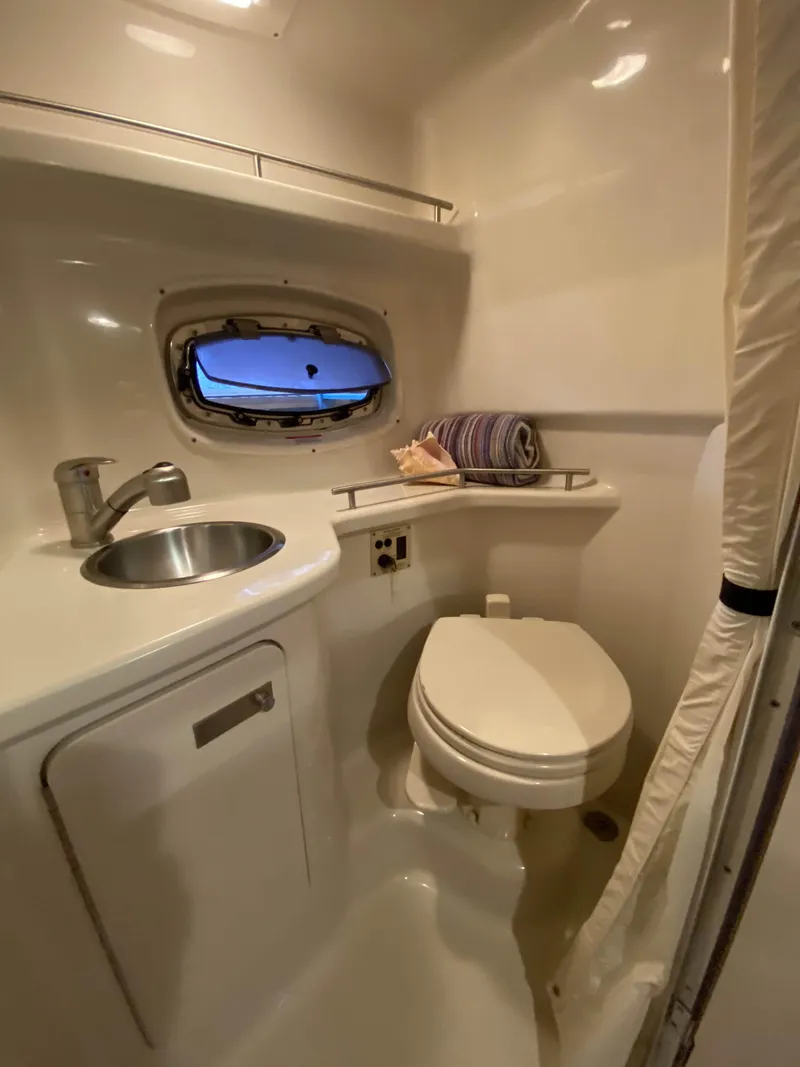 Slide: The Image of Sea Ray 270 Sundancer 2009 - 22