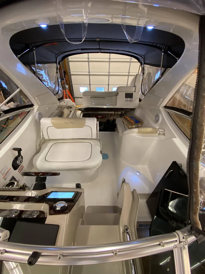 Slide: The Image of Sea Ray 270 Sundancer 2009 - 78