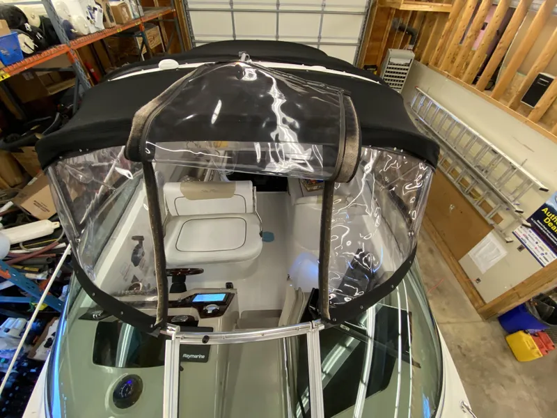 Slide: The Image of Sea Ray 270 Sundancer 2009 - 77