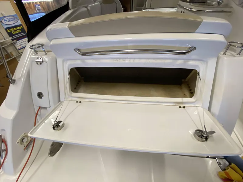 Slide: The Image of Sea Ray 270 Sundancer 2009 - 104