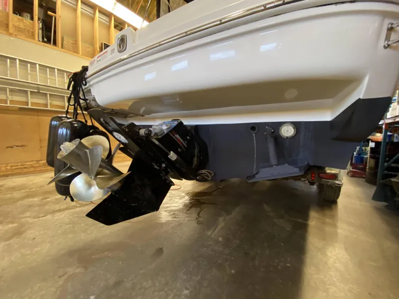 Slide: The Image of Sea Ray 270 Sundancer 2009 - 11