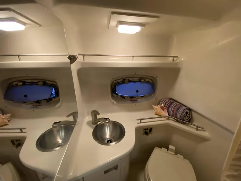Slide: The Image of Sea Ray 270 Sundancer 2009 - 23
