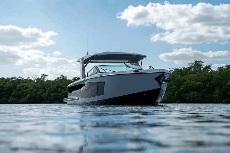 Slide: The Image of Aviara AV40 OUTBOARD 2022 - 2