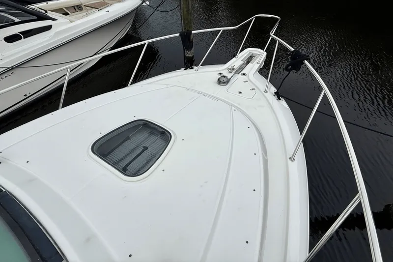Slide: The Image of Boston Whaler 345 CONQUEST 2015 - 7