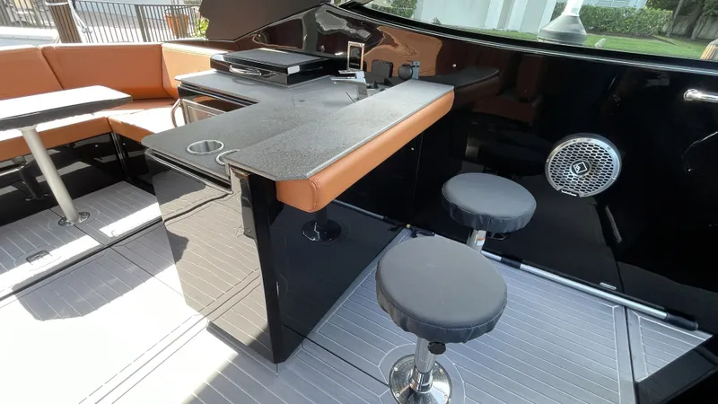 Slide: The Image of Cruisers 38 GLS OB SB 2023 - 11