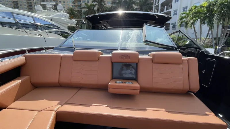 Slide: The Image of Cruisers 38 GLS OB SB 2023 - 18