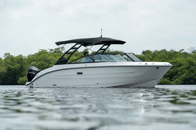 Slide: The Image of Sea Ray SDX 250 Outboard 2025 - 0