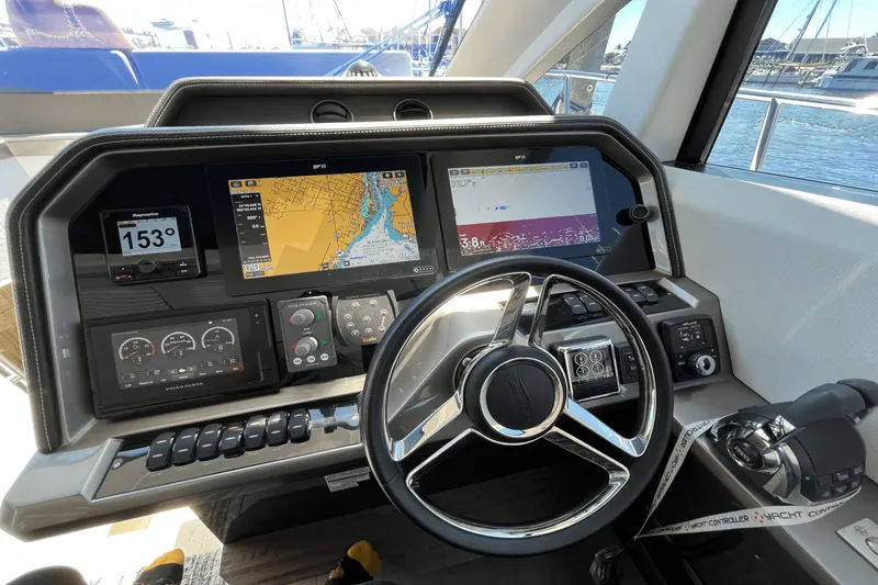 Slide: The Image of Galeon 470 Sky 2022 - 19