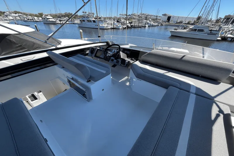 Slide: The Image of Galeon 470 Sky 2022 - 3