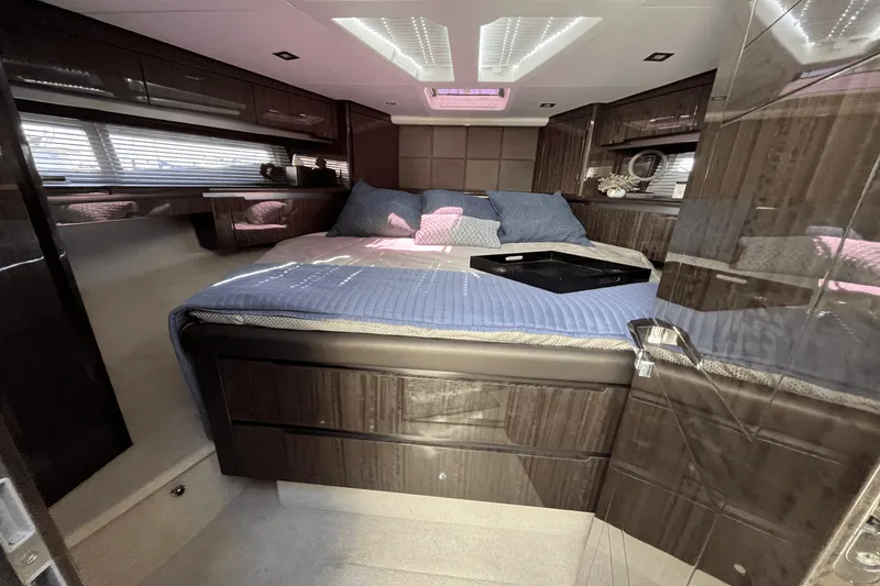 Slide: The Image of Galeon 470 Sky 2022 - 35