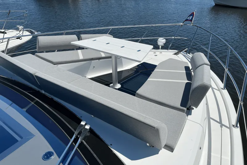 Slide: The Image of Galeon 470 Sky 2022 - 44