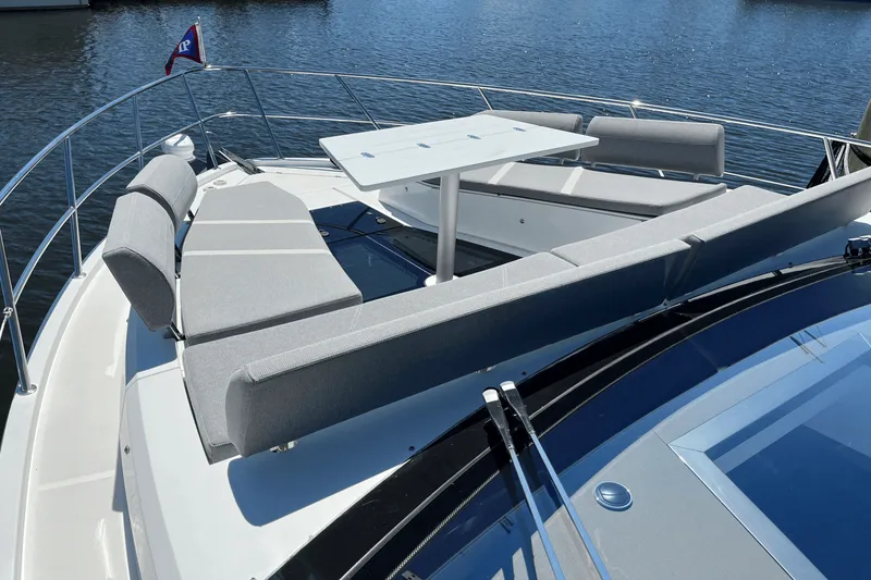 Slide: The Image of Galeon 470 Sky 2022 - 45