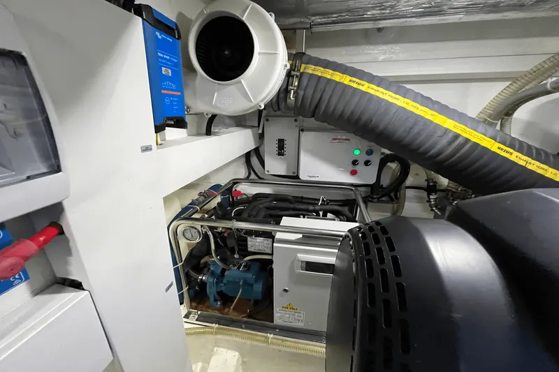 Slide: The Image of Galeon 470 Sky 2022 - 52