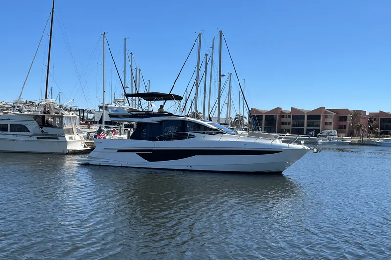 Slide: The Image of Galeon 470 Sky 2022 - 63