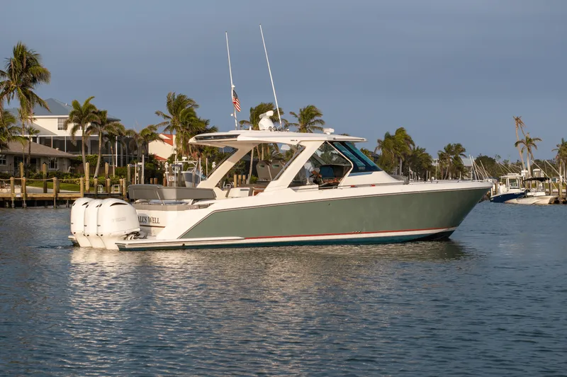 Slide: The Image of Tiara 38 LS 2018 - 54