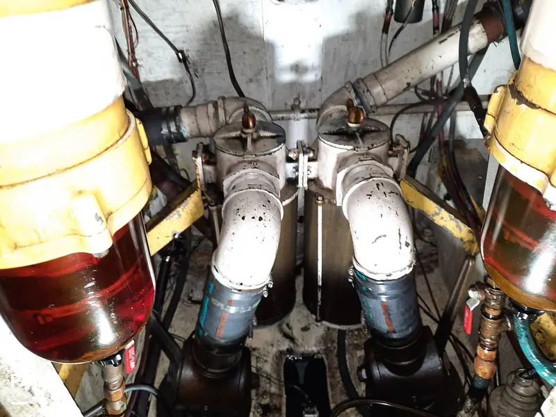 Slide: The Image of Bertram 42 1976 - 9700723