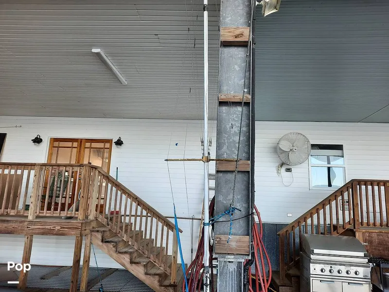 Slide: The Image of Bertram 42 1976 - 9700755