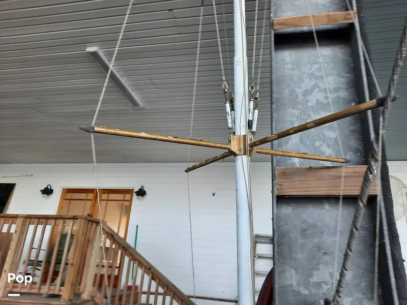 Slide: The Image of Bertram 42 1976 - 9700760